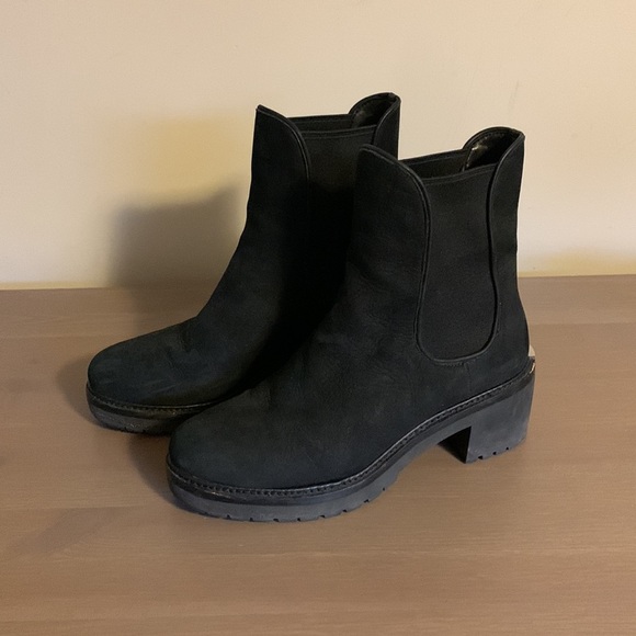 MICHAEL Michael Kors Black Chunky Booties with Rubber Soles - Women’s Size 7.5 - Picture 2 of 9